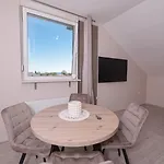 Apartmentszelic Apartman *