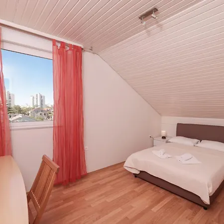 Apartmentszelic Lejlighed *