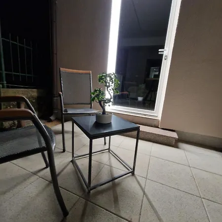 Apartmentszelic Lejlighed *