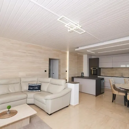 Apartmentszelic Lejlighed