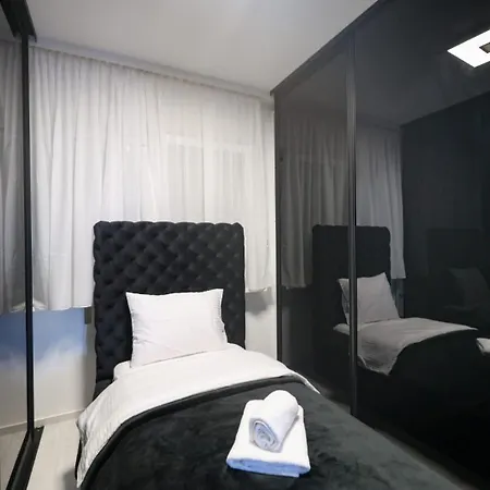 Apartmentszelic Lejlighed *